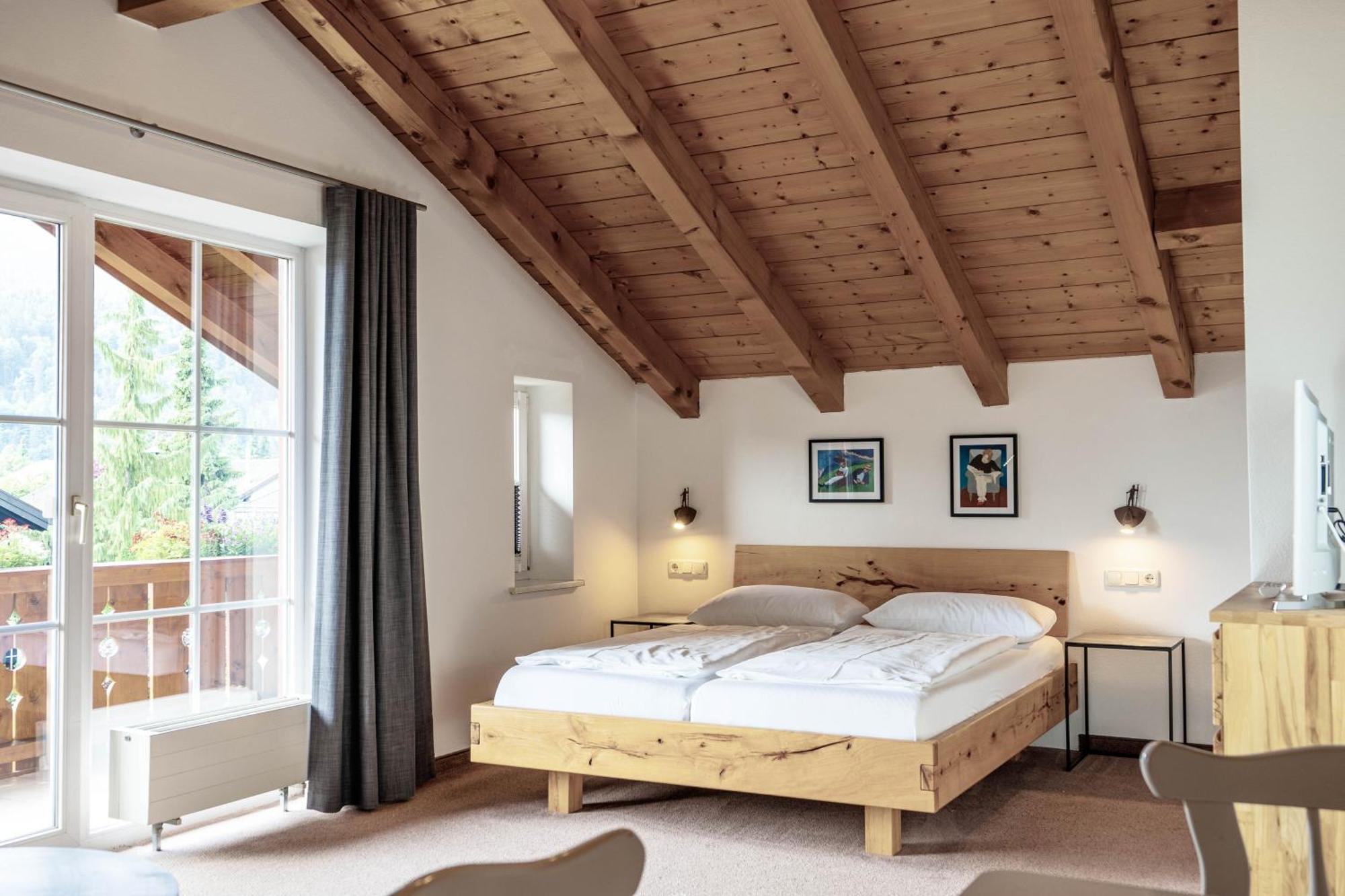 Gaestehaus Quirin Гармиш-Партенкирхен Экстерьер фото